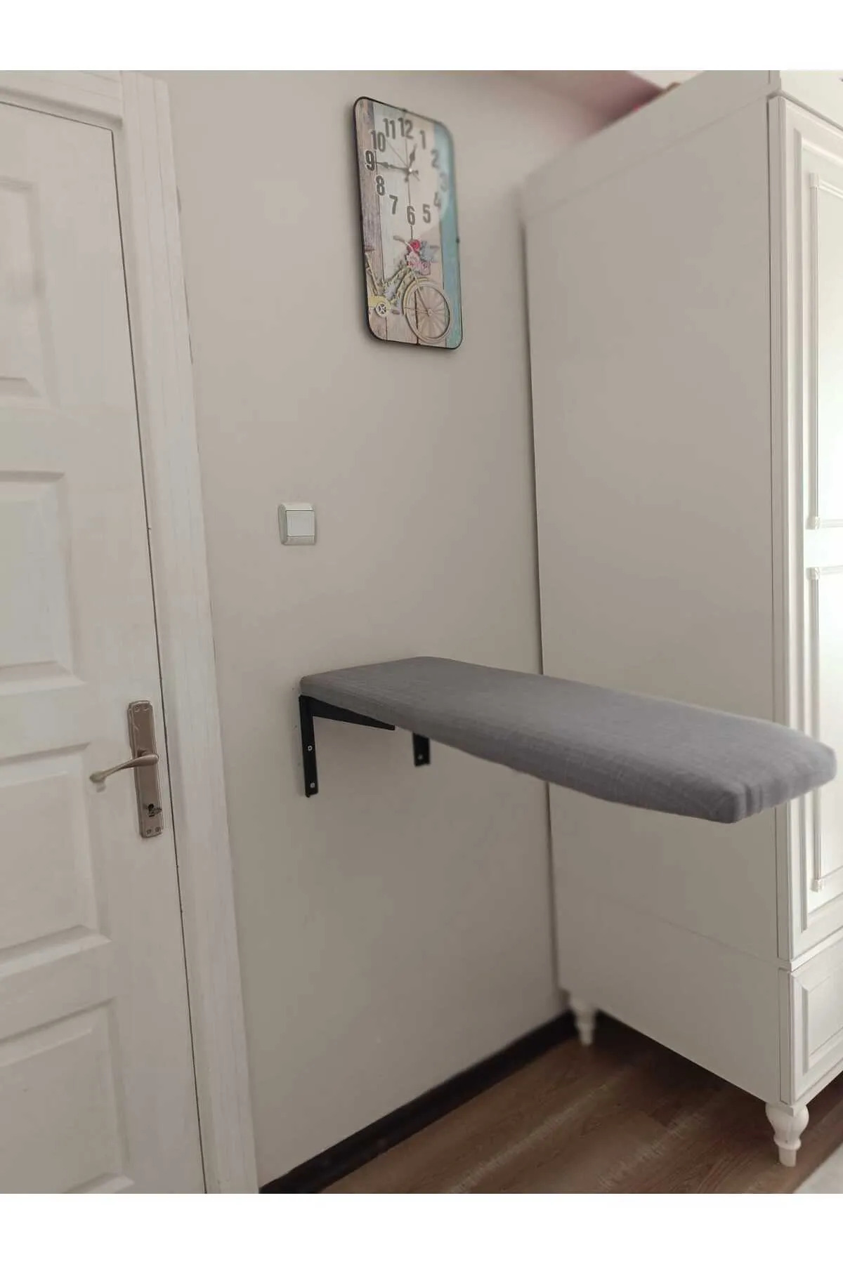 Duvara Monte Katlanır Ütü Masası (Pratik ve Şık Çözüm)